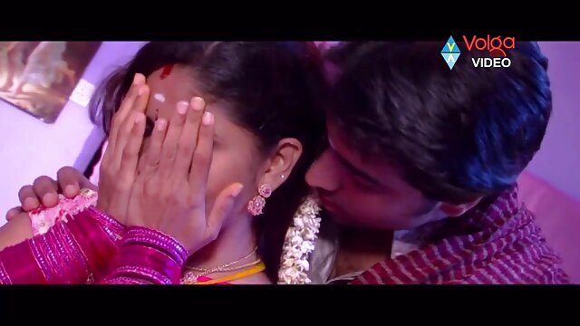 Jakość HD :  Nastolatka świetnie sex filmy darmowe mamuski udaje niewolnicę obsługującą starszego faceta Adult XXX videos 