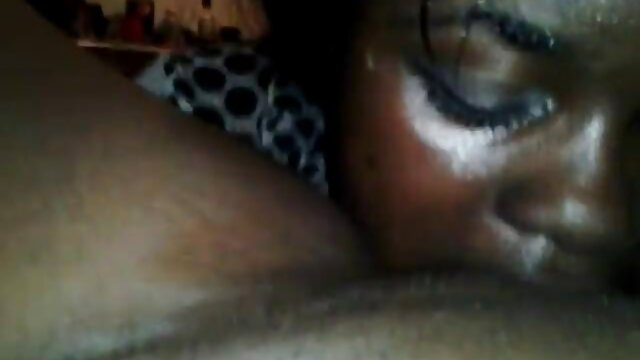 Jakość HD :  Pikantna czarna laska ssie dużego białego dzięcioła, a potem zostaje sex filmy mamuśki przewiercona Adult XXX videos 