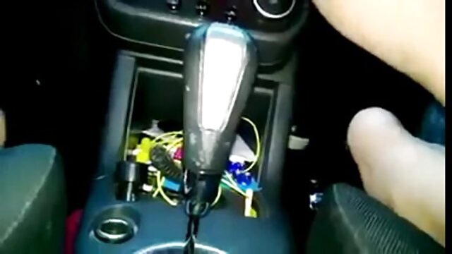 Jakość HD :  Cycata brunetka uprawia sex mamuski filmiki popołudniowy seks ze swoim nowym kochankiem Adult XXX videos 