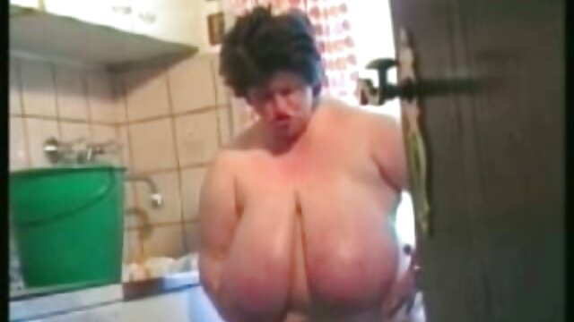 Jakość HD :  Facet spuszcza się w cipce sex filmy mamuski nastolatki, ale ona zgadza się na seks jeszcze raz Adult XXX videos 