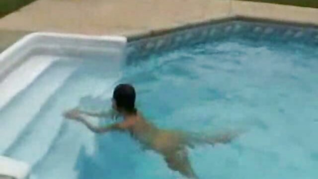 Jakość HD :  Pluszowa panda pomaga podekscytowanej rosyjskiej lasce sex mamuśki filmiki za darmo czerpać przyjemność analną Adult XXX videos 