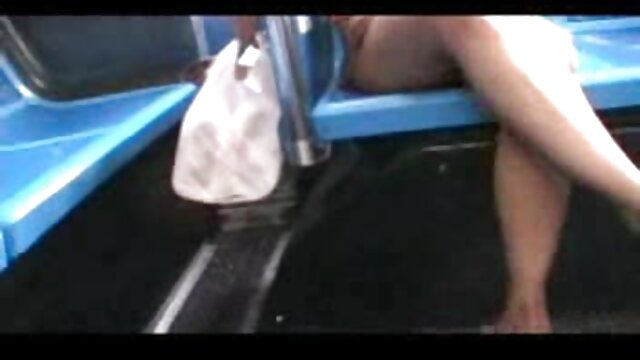 Jakość HD :  Namiętna kocica ssie i rucha swojego sąsiada z darmowe porno z mamuskami sąsiedztwa Adult XXX videos 