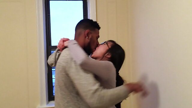 Jakość HD :  Tuszowany kucharz z seksownym tyłkiem jest gotowy sex mamuski filmiki na jego wędkę Adult XXX videos 