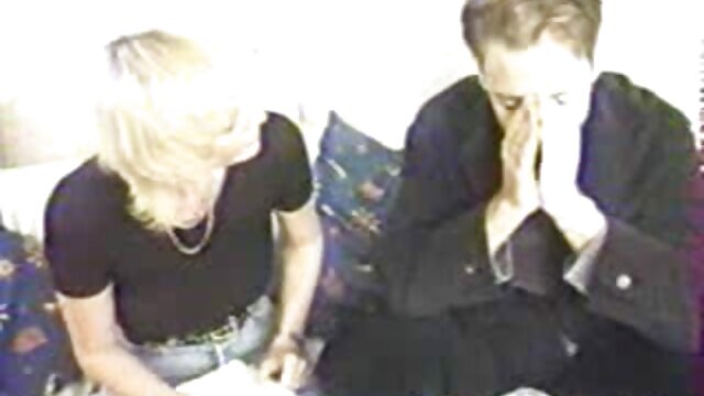 Jakość HD :  Seks w trójkącie w mamuski darmowe filmy furgonetce i mnóstwo spermy na twarzach dziewczyn Adult XXX videos 