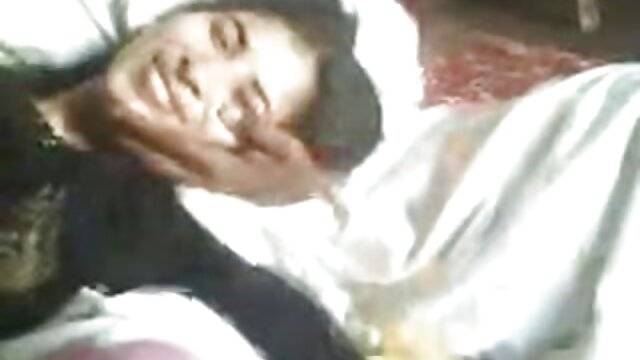 Jakość HD :  Facet myli dziewczynę z macochą i pieprzy kobietę w kuchni sex darmowe mamuski Adult XXX videos 