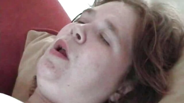 Jakość HD :  Młodzi i erotyka mamuski piękni ludzie są fanami nudyzmu i bawią się na łonie natury Adult XXX videos 