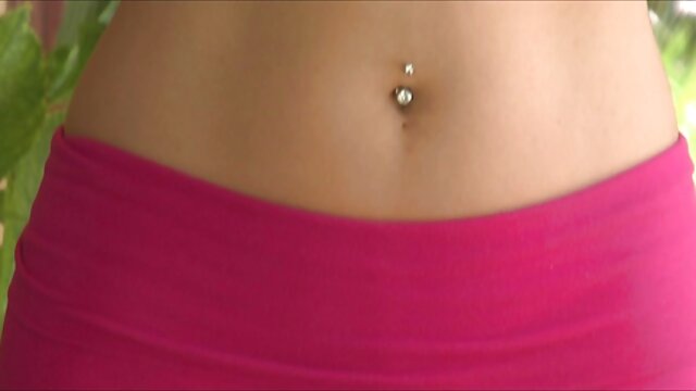 Jakość HD :  Młodzi międzyrasowi przyjaciele sprawiają, że ból mężczyzny ustępuje mamuski filmy za darmo w filmiku porno Adult XXX videos 